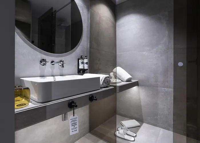 Icon Duplo Ribeira Hotel Porto
